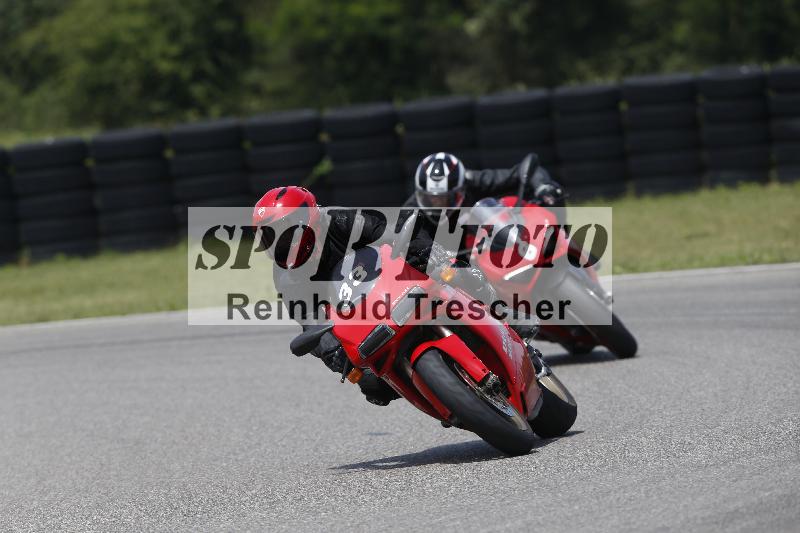 /27 12.06.2025 Ducati Schweiz Trackday Warmup  ADR/blau-bleu/6